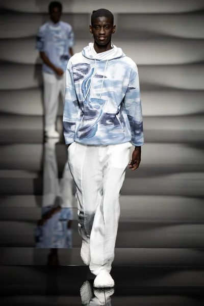 Look 23